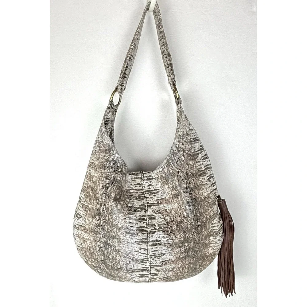 Hobo Gardner Shoulder Bag Purse Lizard Print Italian Leather Slouchy White Brown